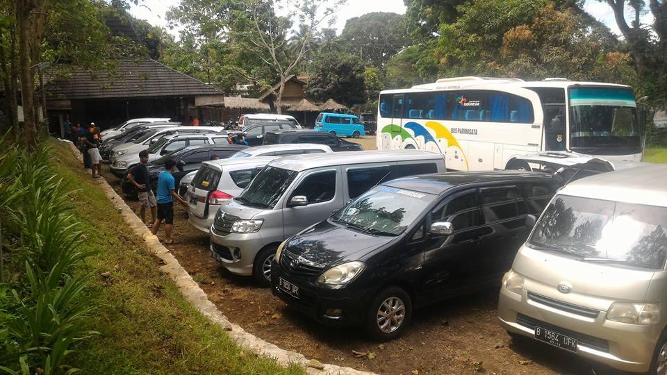 lahan parkir