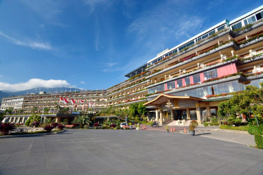 hotel seruni