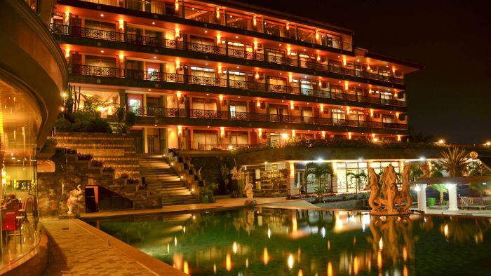 hotel seruni puncak