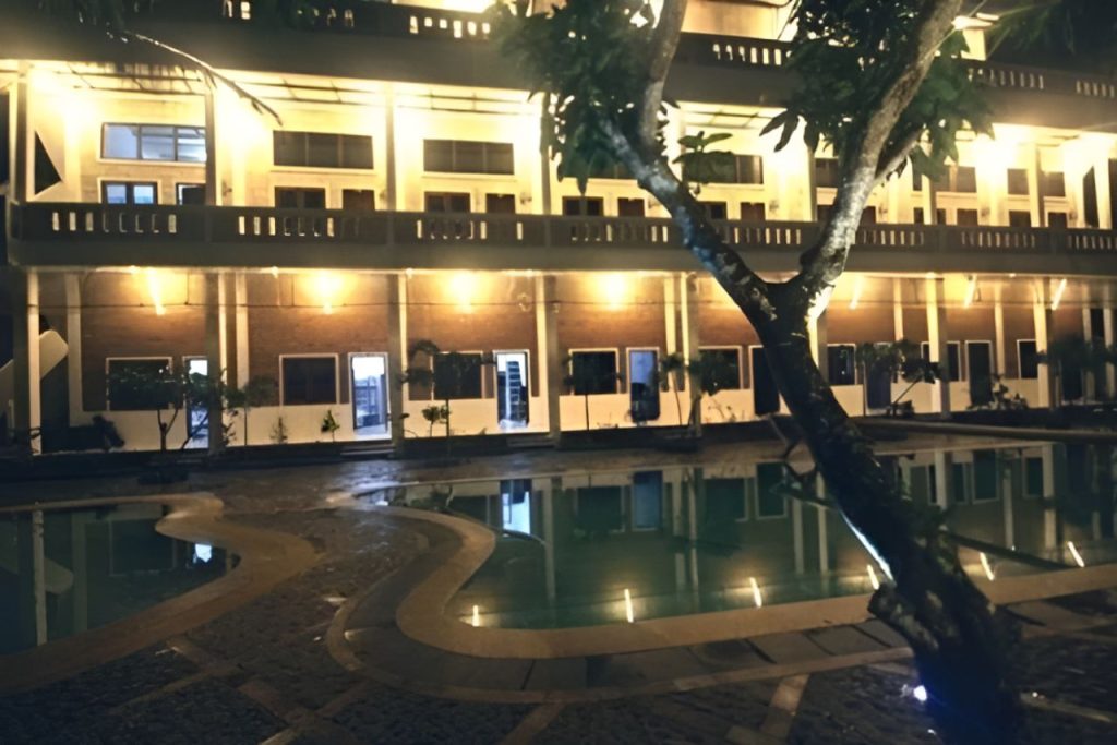 hotel di anyer